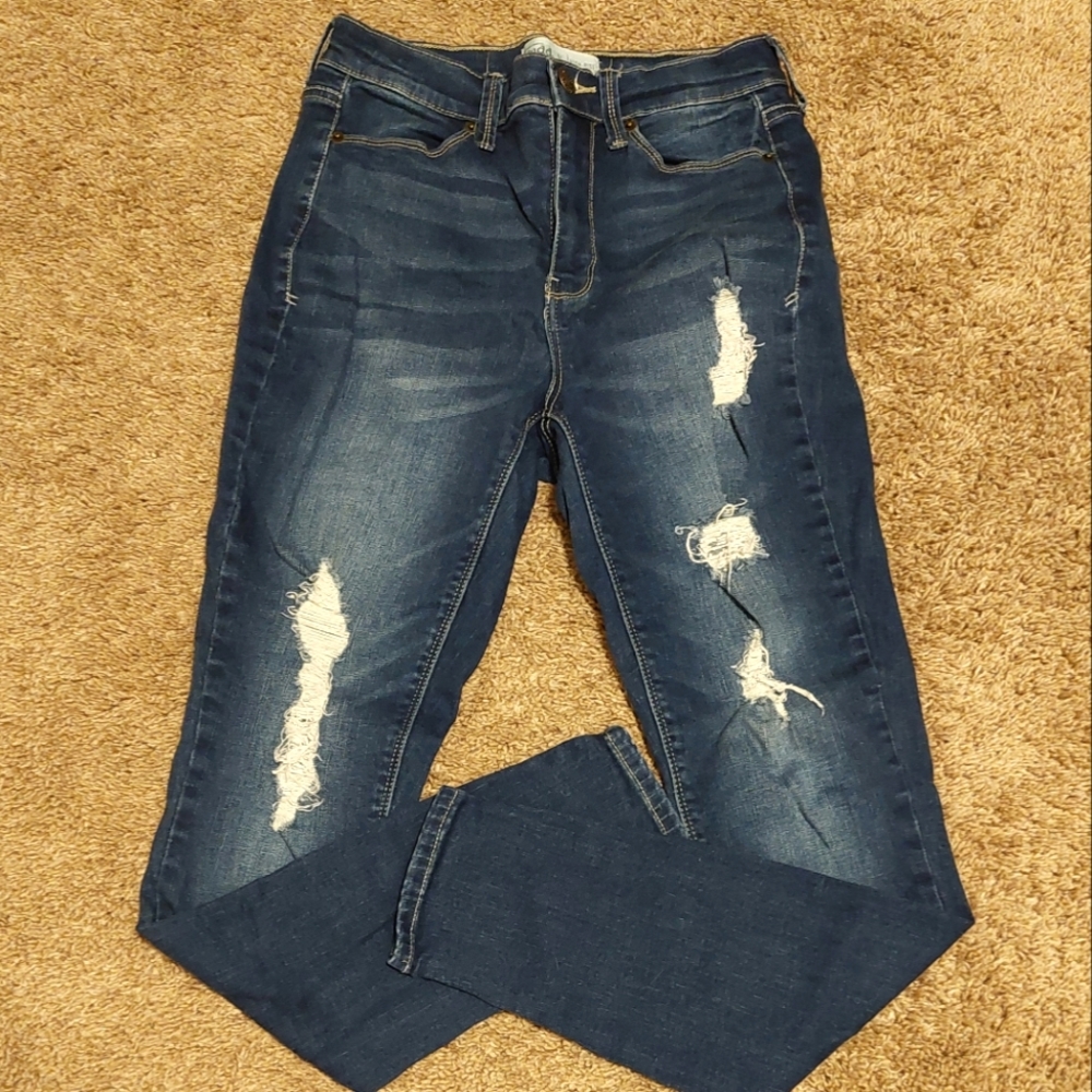 MUDD Flx Stretch Destroyed High Rise Jegging
